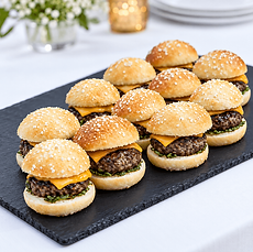Plateau street food traiteur de mini cheeseburger gourmand.png