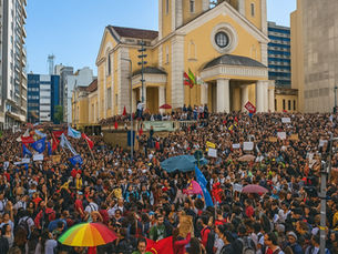 ARTIGO DE OPINIÃO: É HORA DE BARRAR OS ATAQUES DA EXTREMA DIREITA NO BRASIL E EM SANTA CATARINA