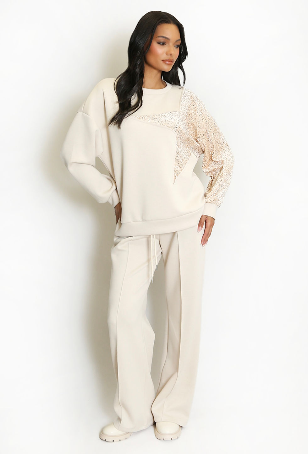 Miniatura: Star sequin lounge set. 