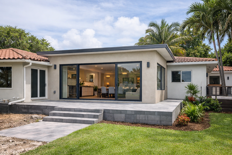 Rear Home Additions in Miami: Zoning, Setbacks, and Permit Challenges Homeowners Don’t Expect