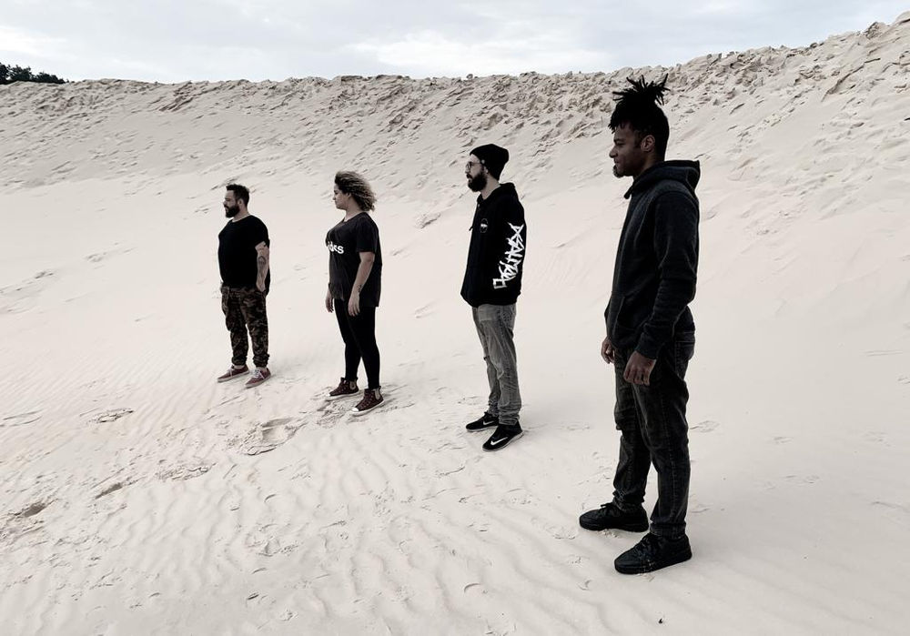 CRAS apresenta um retrato visceral do nosso tempo em seu aguardado EP de estreia, "Desperato"