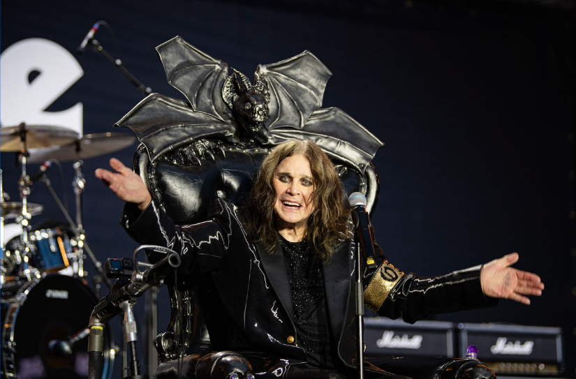 Ozzy Osbourne, lendário vocalista do Black Sabbath, morre aos 76 anos