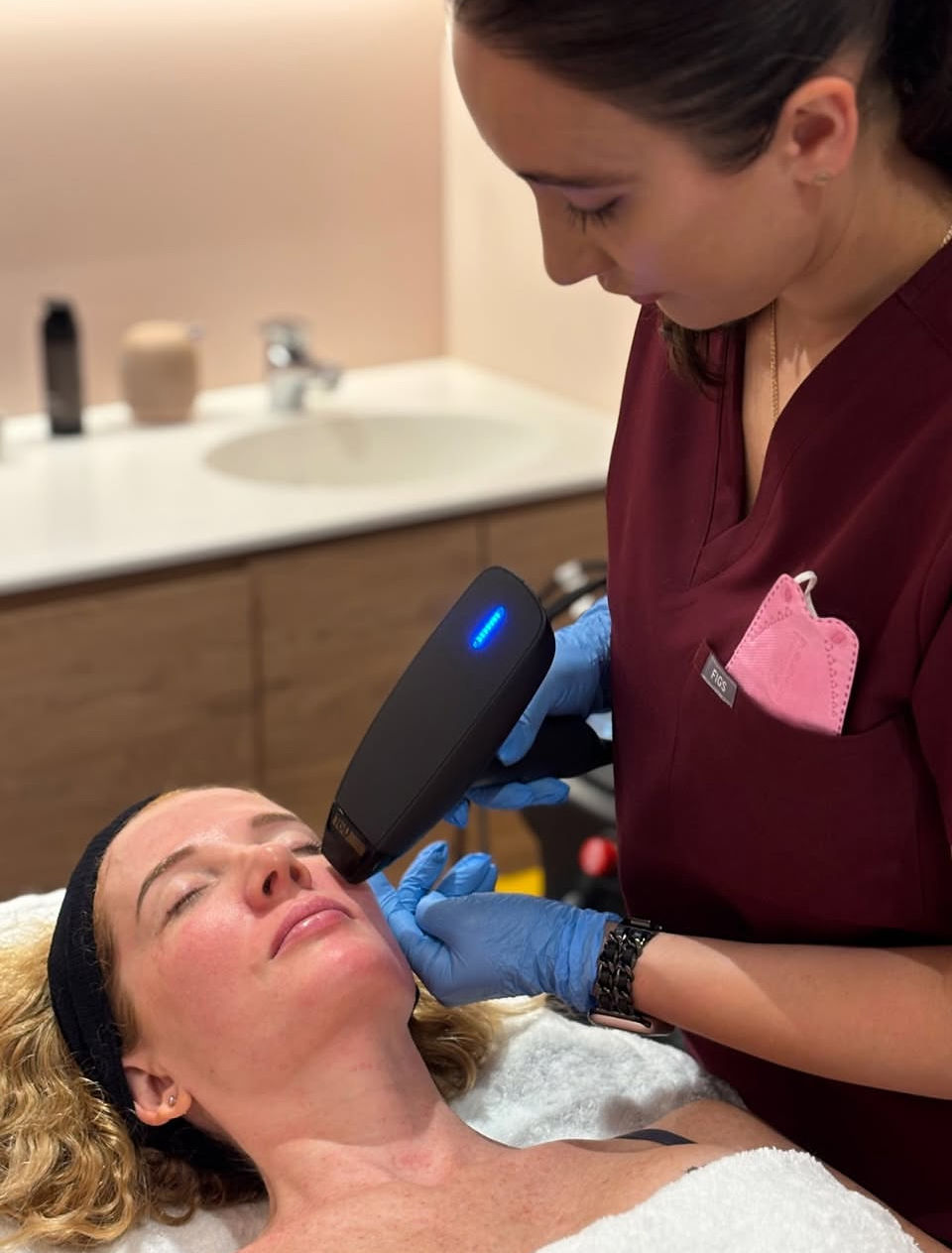 Venus Viva MD NanoFractional RF treatment at Clinic4O2 Auckland stimulating collagen for smoother, rejuvenated skin