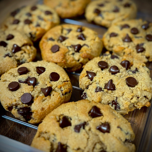 Plate of keto chocolate chip cookies with almond flour and sugar-free chocolate
