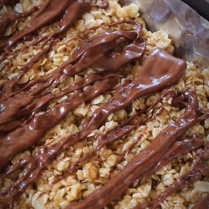 Chocolate Peanut Butter Granola Bars