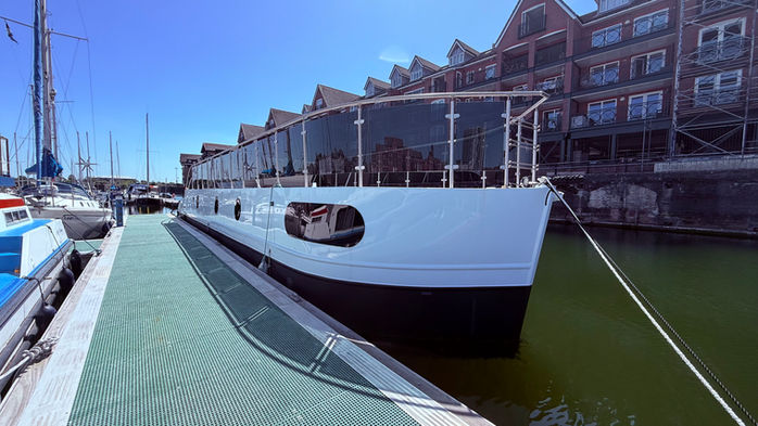 WIDE BEAM LIVEABOARD FOR SALE