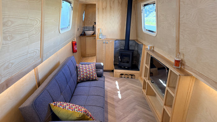 BRAND NEW NARROWBOAT FOR SALE