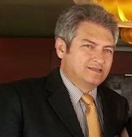 JR DE NEGRO.jpg