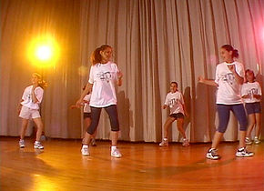 PS184Q_2000_MusicVideo_1920x1080_5994p_4x3.jpg
