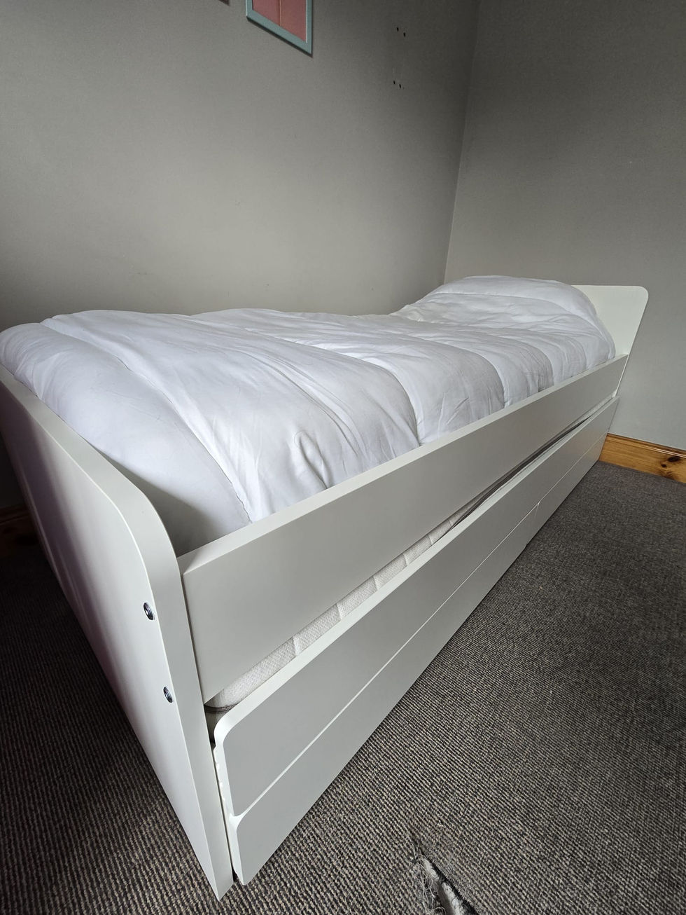 bed 1