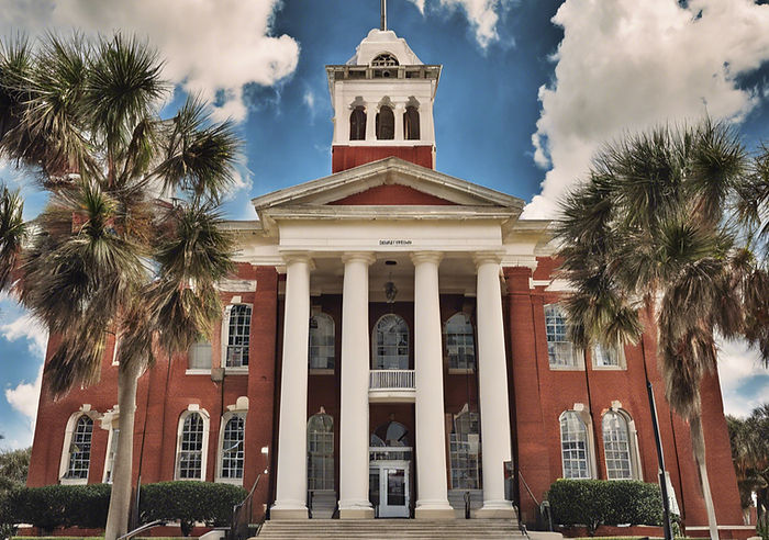 Lake County, Florida Courthouse in Tavares, FL