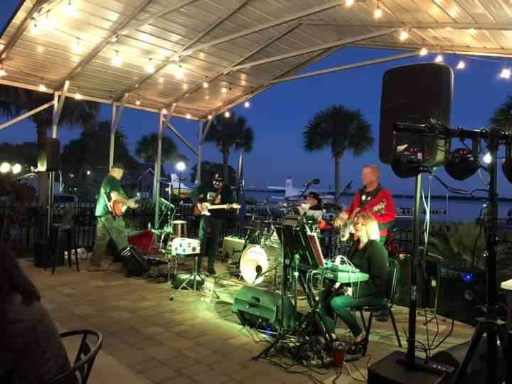 Entertainment on the covered patio at Puddle Jumpers