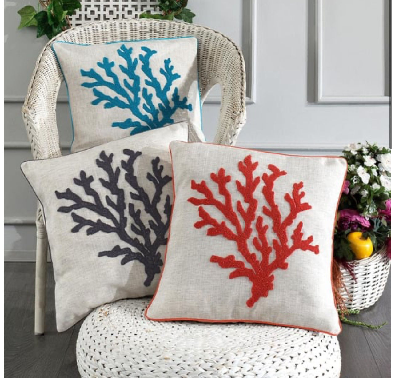 Mercan Nakışlı Kırlent Kılıfı