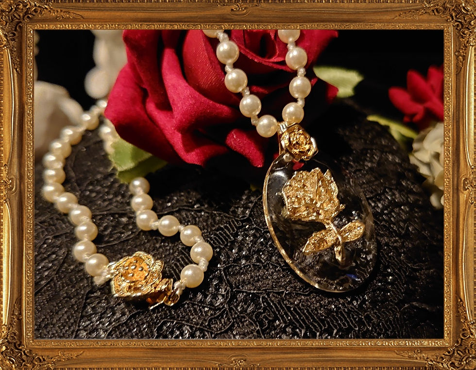 サムネイル： Vintage golden rose oval pendant shell pearl necklace 復古金玫瑰花橢圓形貝珠短頸鏈