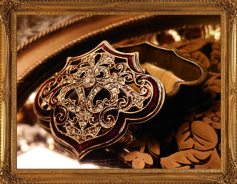 縮圖：Vintage dark red locket 復古暗紅色小盒