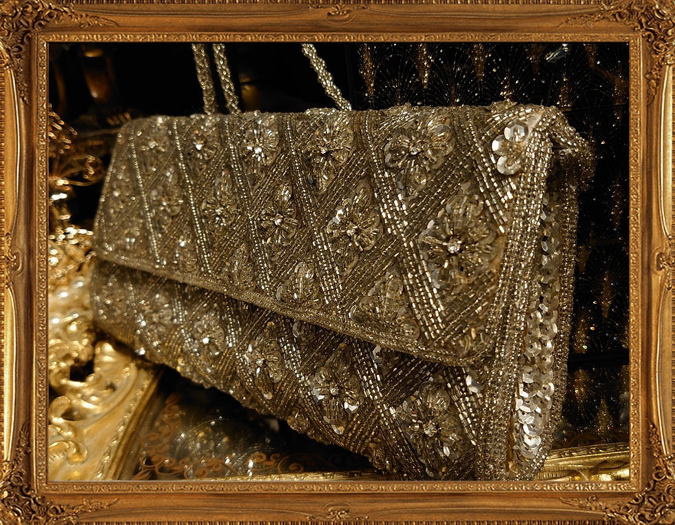 Thumbnail: Vintage silver sequins handbag 復古銀色菱格珠片手袋