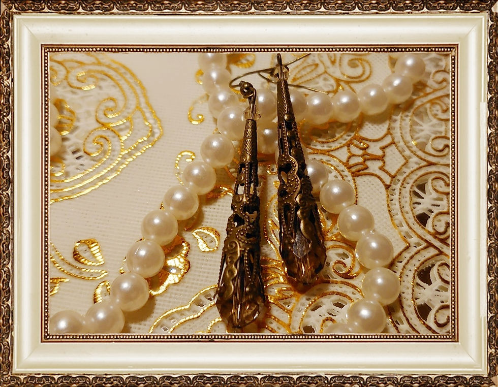 縮圖：Vintage earrings 復古通花水滴耳環