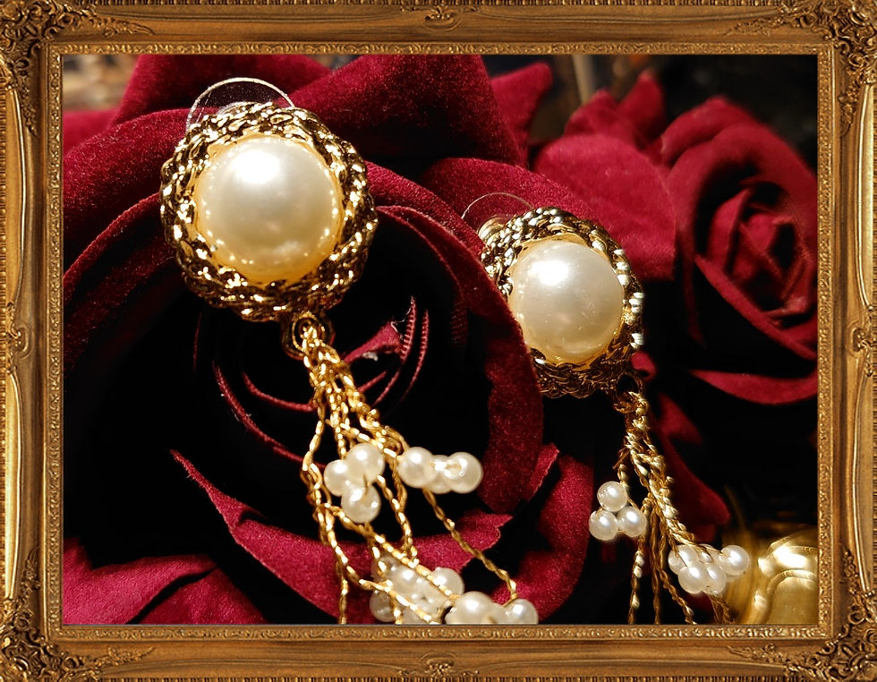 Thumbnail: Vintage pearl earrings 復古珍珠耳環