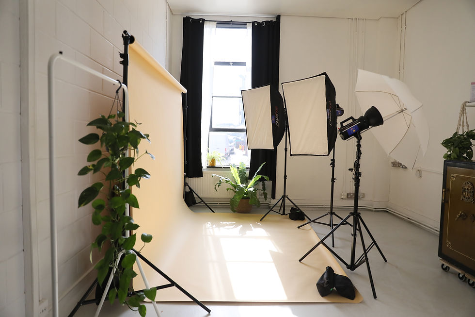 Studio 4: Headshot Photography Studio