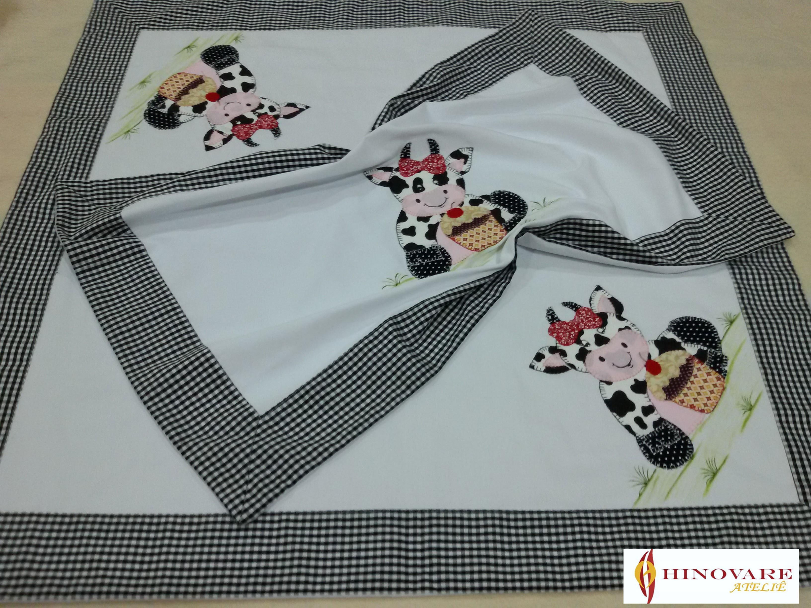 KIT TOALHA E CAMINHO DE MESA REF.DIV013