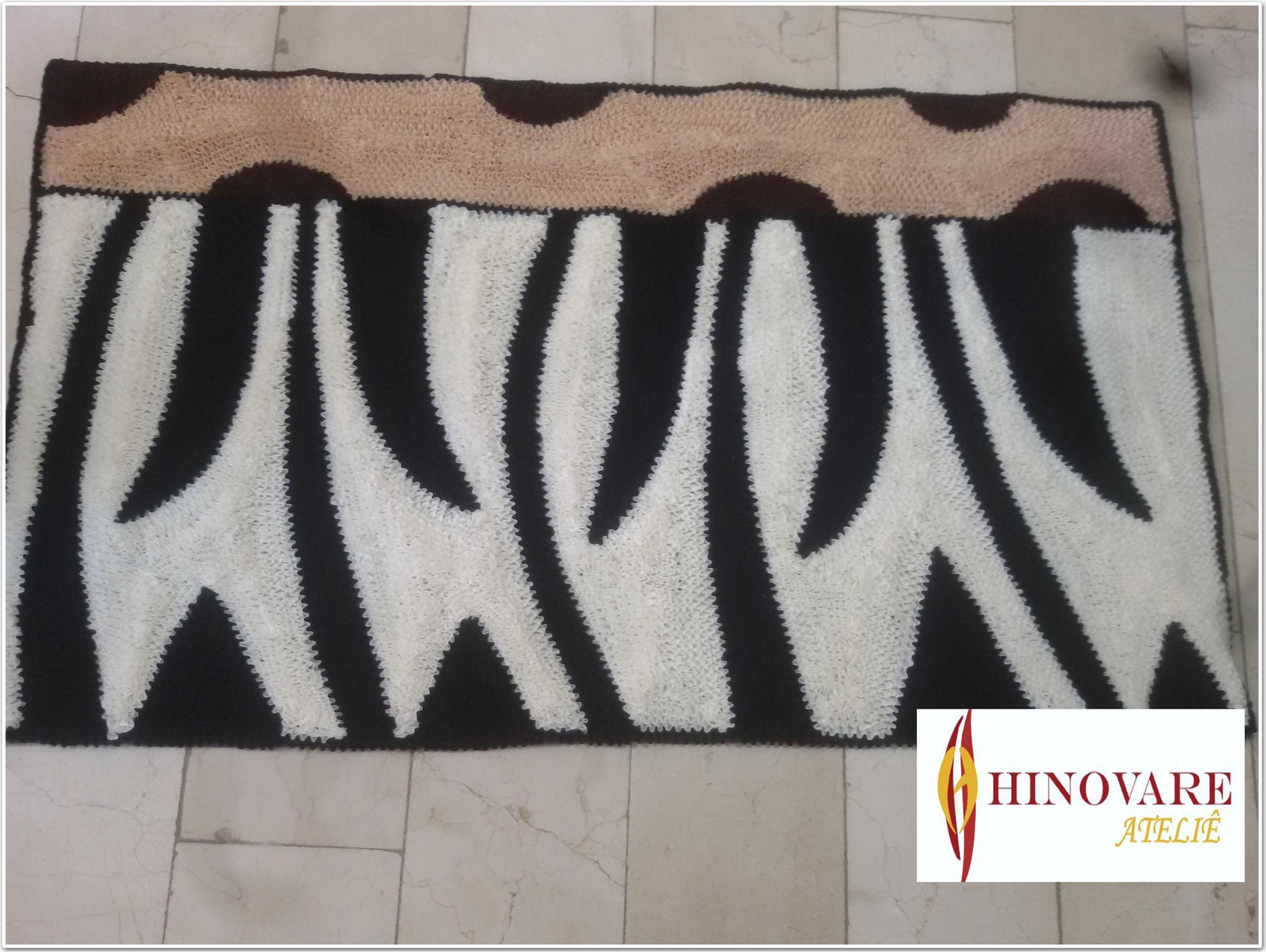 TAPETE QUARTO ZEBRA 70X120 CM REF.TP0078