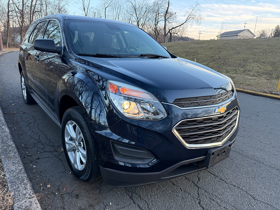 Thumbnail: 2017 Chevy Equinox LT