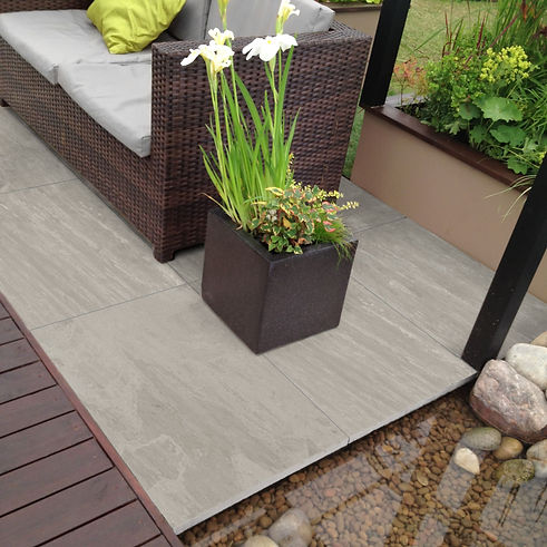 Vitripiazza-Cava-Stone-Kandla-Grey-Porcelain-Paving-Patio-with-Water-Feature.jpg
