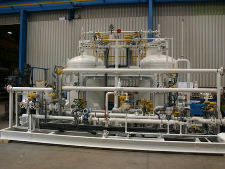 Walnut shell filter package for produced-water polishing and reinjection