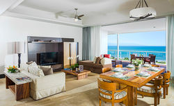 Grand Luxxe Master Villa Pic Living Rm.jpg