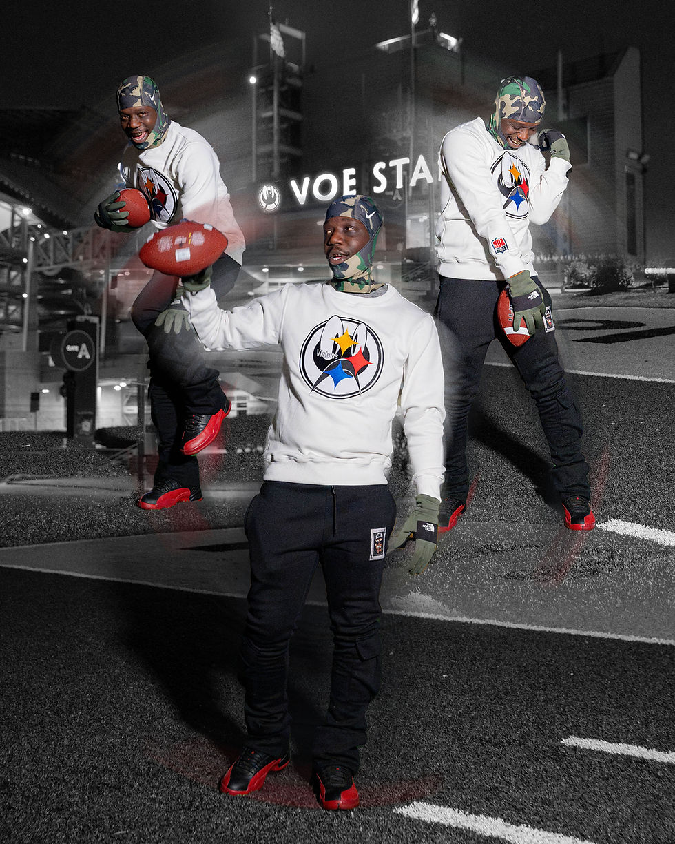 Miniatura: Embroidered PIT Face Crewneck