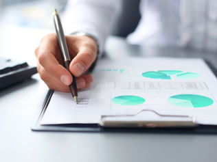 Financial Goals for Students: How and Why to Set Them