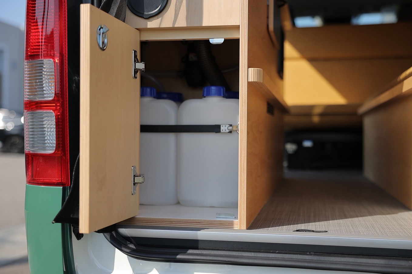 Japan campervan, Tokyo Campervan, Rent a campervan in Japan, Travel Japan by campervan, Road trip Japan, Campervan Japan, Camping in Japan, camping, Tokyo campervan, Japan camper van, mini camper van , rental car Japan