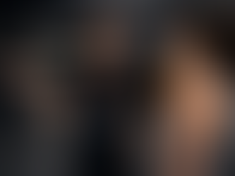 A friendly personal trainer welcoming a new gym member in a modern, independent gym environment, creating a calm and supportive first-time gym experience.