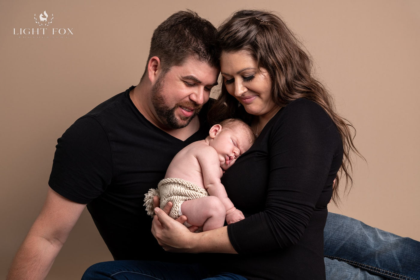 Family Maternity photoshoot in studio, Lacombe, Alberta. Light Fox Photography.