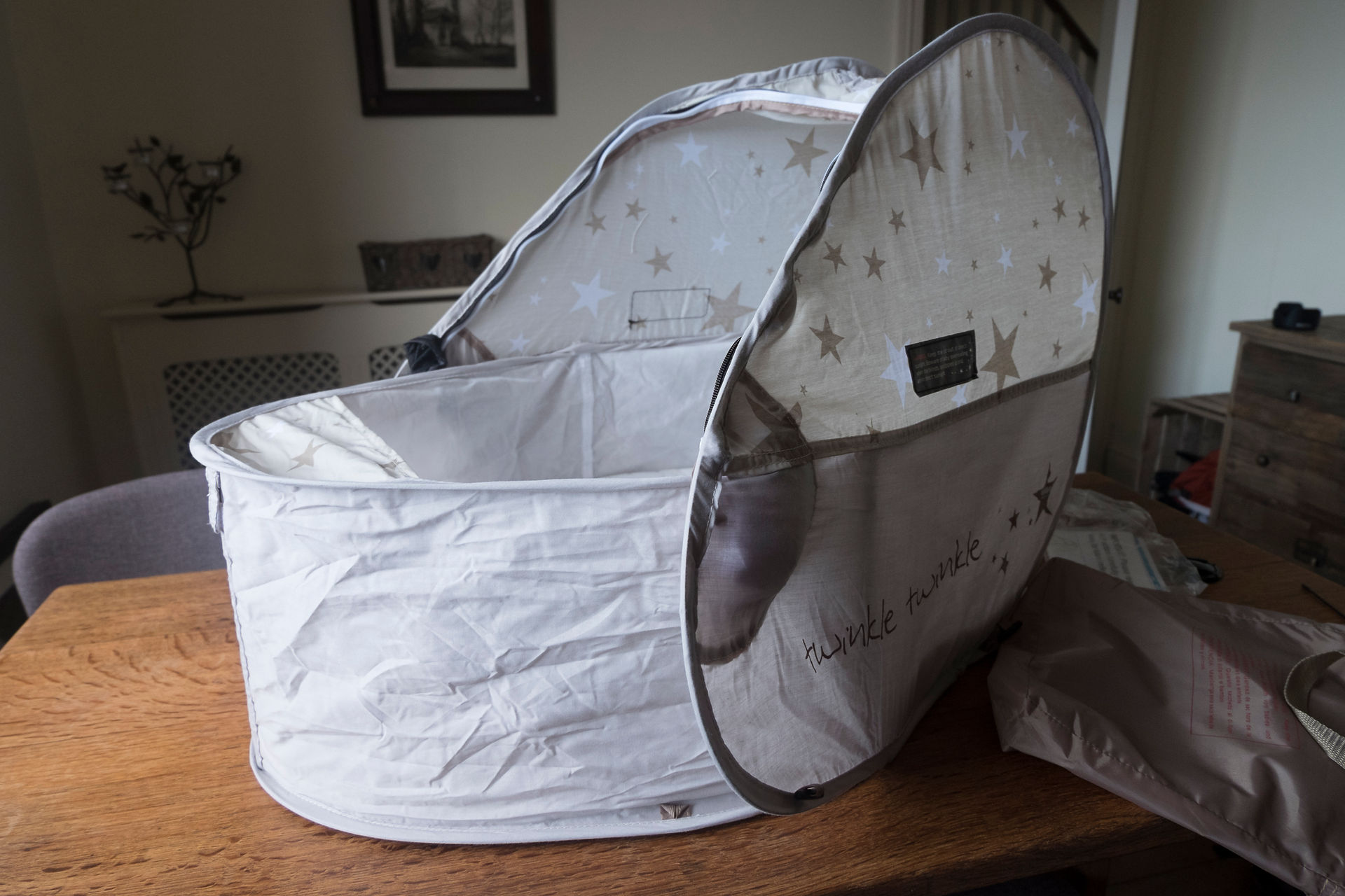 Koo-di pop up bassinet