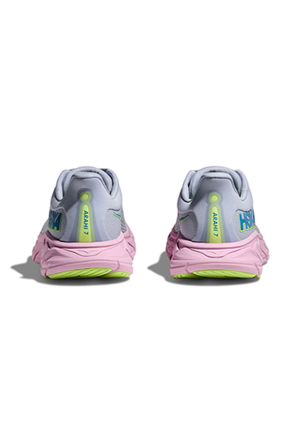 תמונה ממוזערת: HOKA Arahi Wide 7 - נעלי ספורט נשים הוקה ארהי 7 רחבות בצבע שחור/ורוד