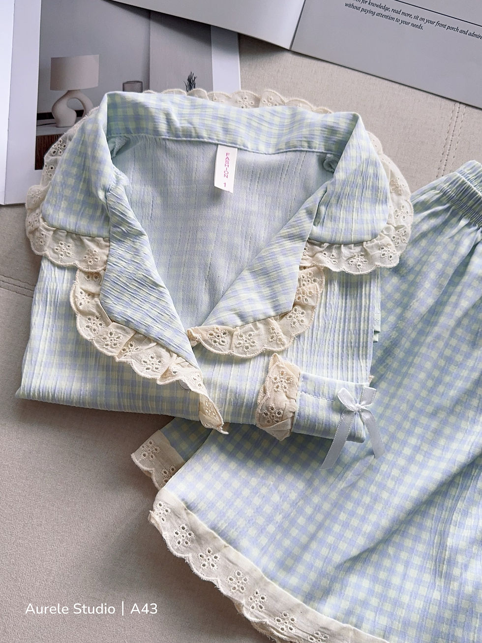 甜美花边格纹睡衣套装