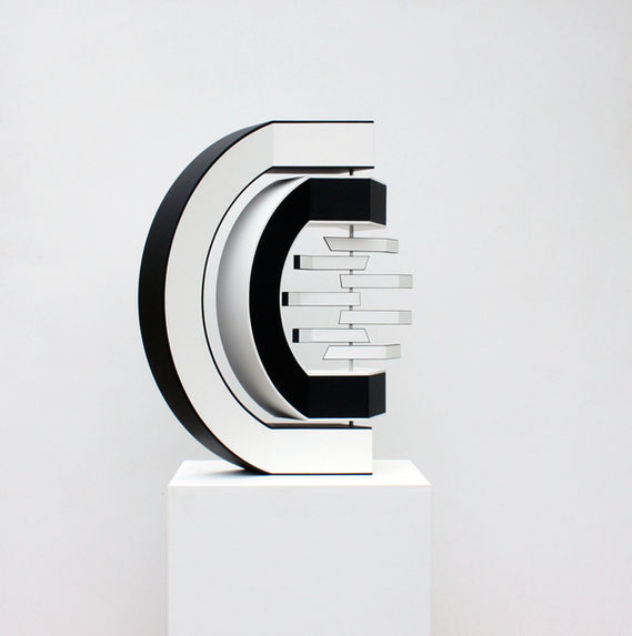 Sans titre, sculpture mobile en acrylique sur PVC, composition géométrique cinétique, Fabrice Ainaut, 2010