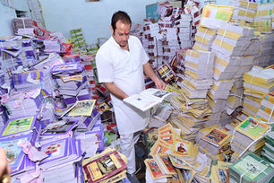 साय सरकार मे बच्चो के बस्ते में जाने वाली किताबें लगातार जा रही रद्दी के भाव.....विकास उपाध्याय