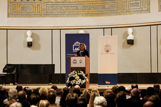 2018-11-05 anne applebaum (c) amerikahau