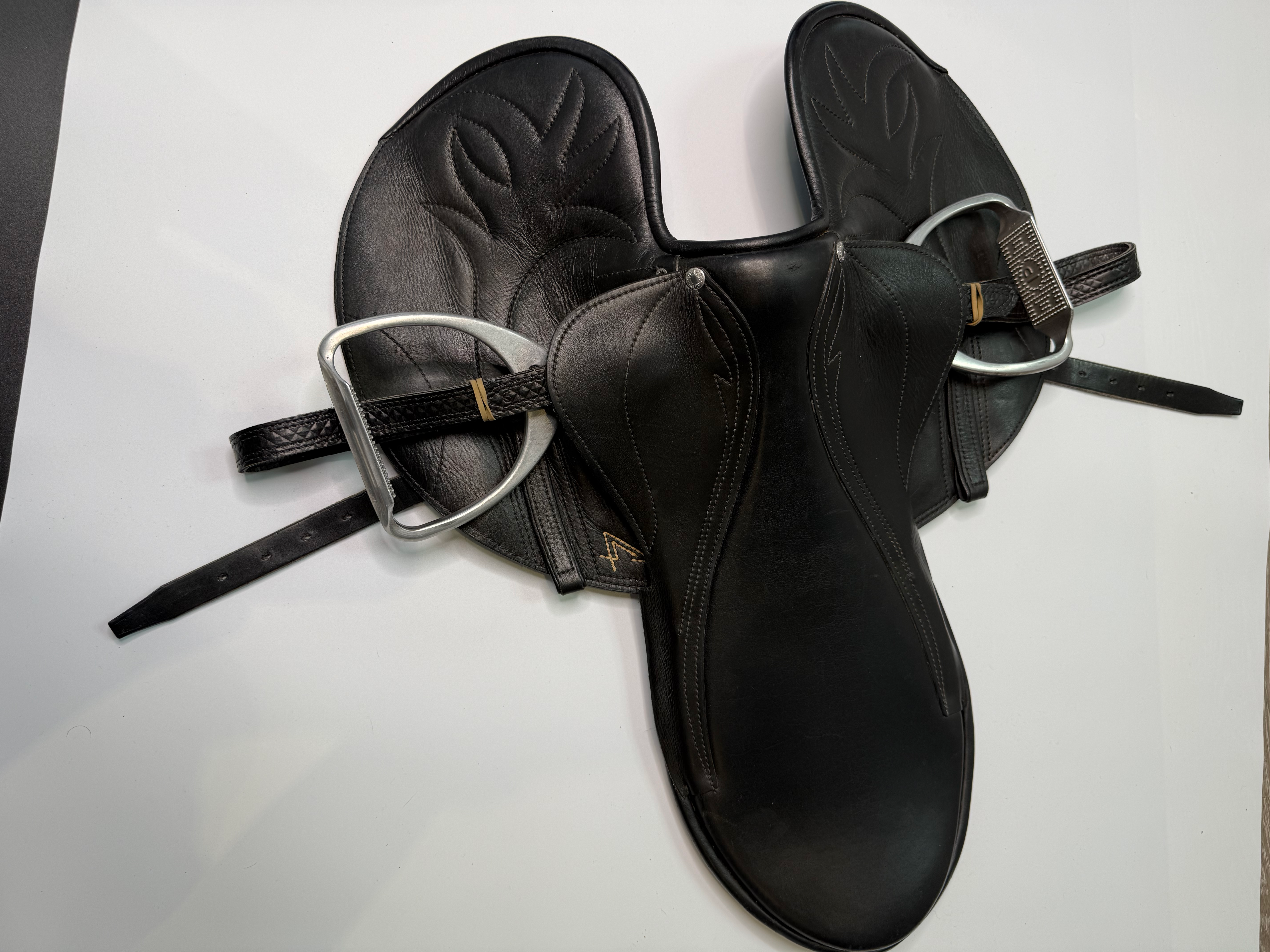 Second Hand 3kg Sellerie Cassou French Saddle