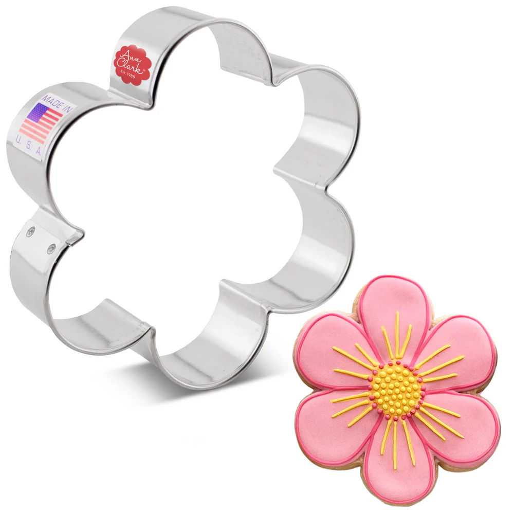Scalloped Edge Flower Cookie Cutter - 3 3/4”