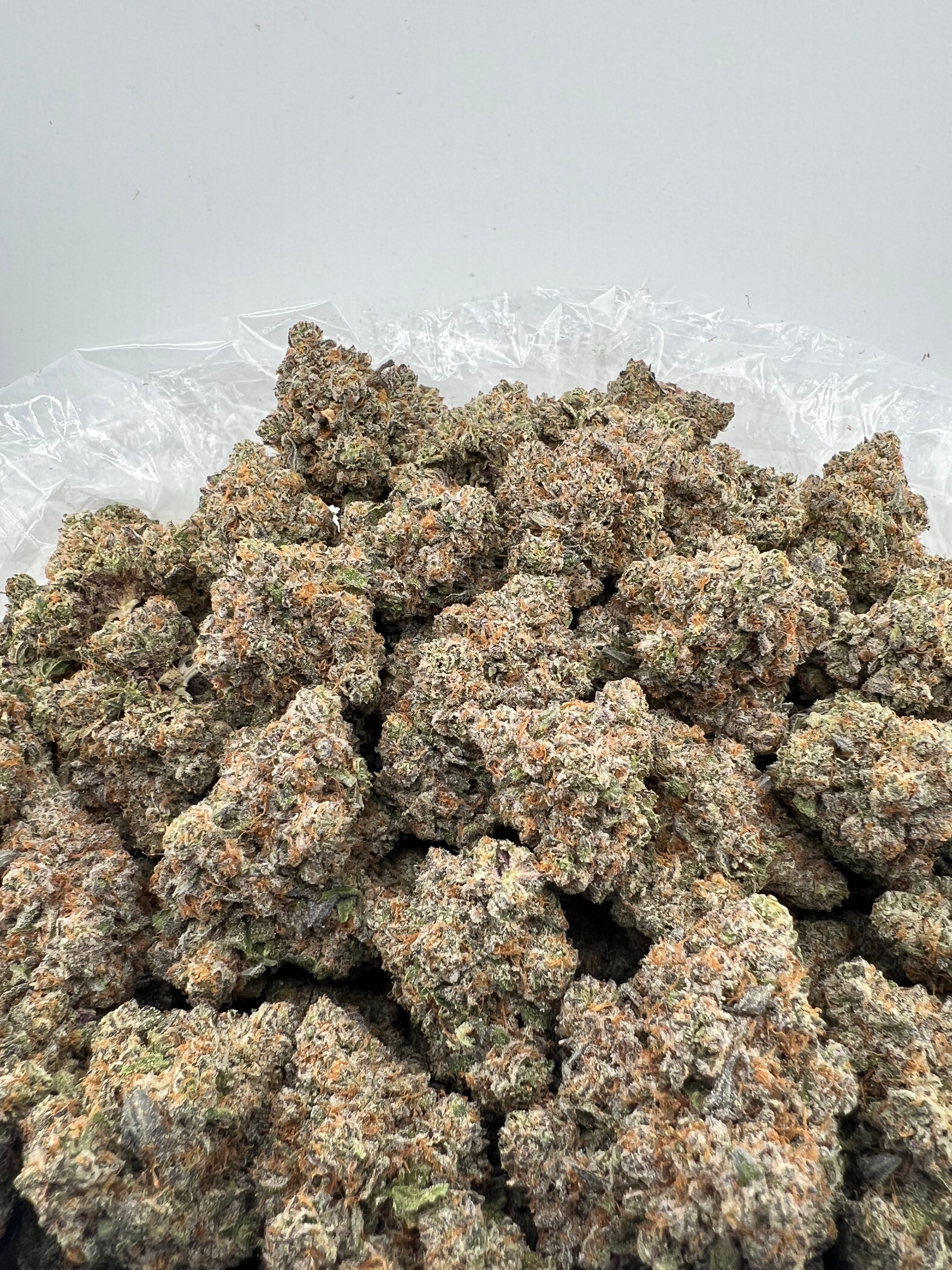 CARBON FIBER (INTOWN: $850, SHIPPED: $950)