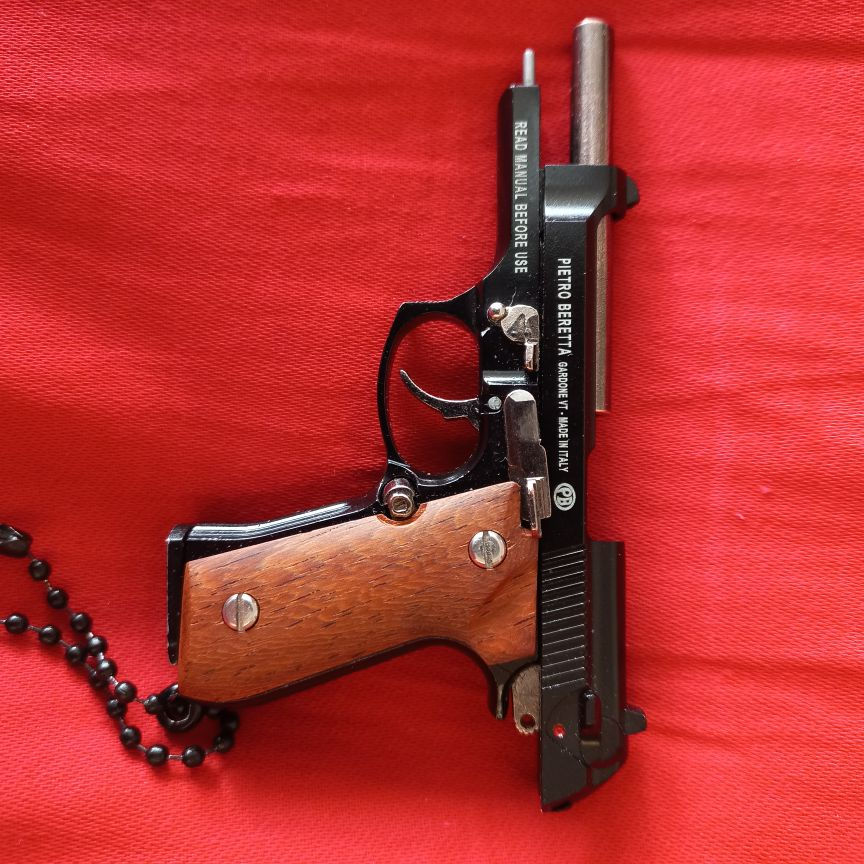 Miniatura: 2022 1:3 High Quality Metal Mini Beretta Keychain  