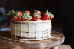 White Chocolate Strawberry Cake