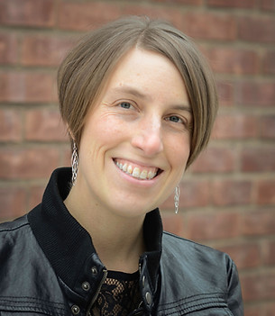 Deb Navin Headshot_edited.jpg