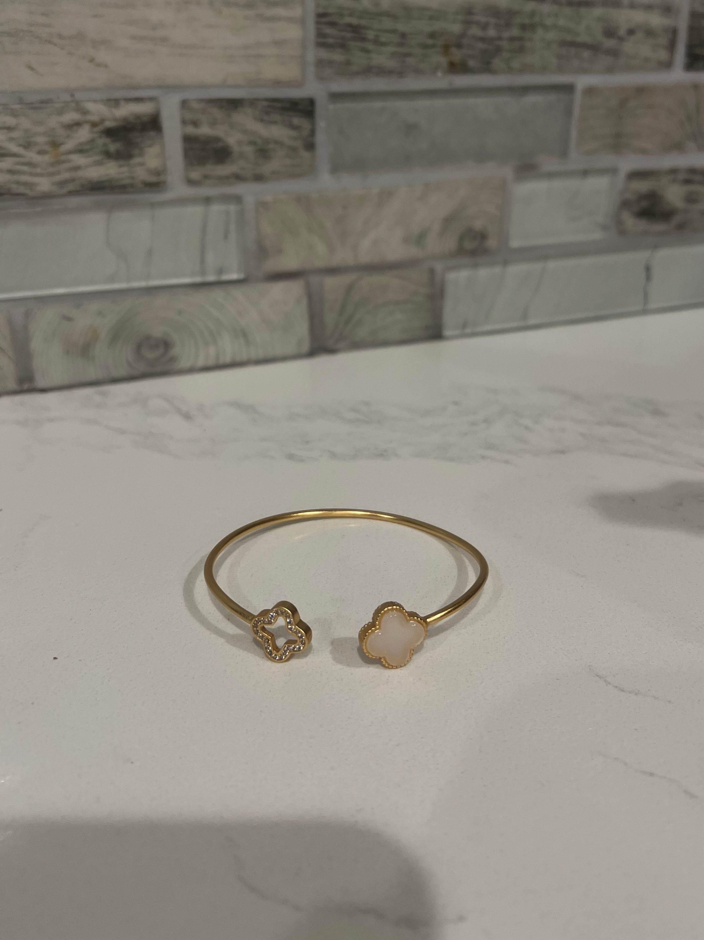 White Jade Clover Bracelet