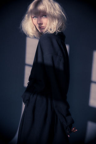 Daniel Kujawa Avantgarde Fashion Design Mode Designer Deutsch Handmade in Germany Runa Hansen Ruckstuhl Adrian Serini 