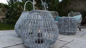 BIELY LAMPÁŠ - ŠTÝLOVÝ DOPLNOK DO ZÁHRADY I NA TERASU