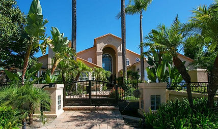 Real Gem - 6950 E Avenida de Santiago